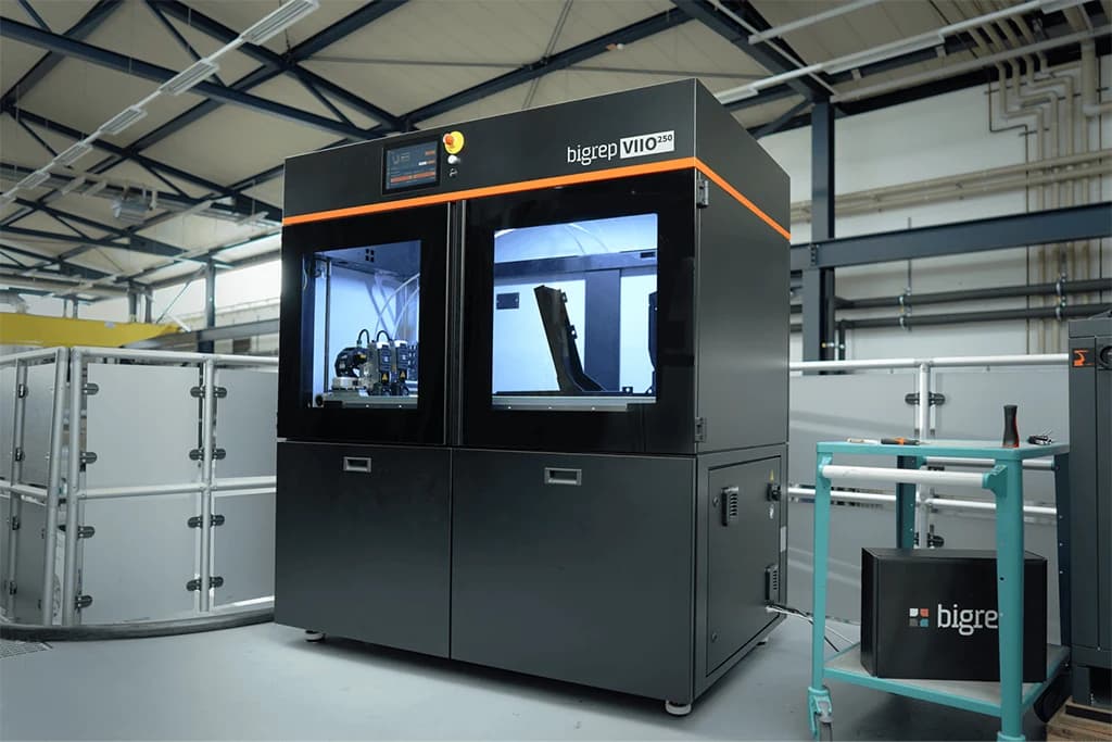 BigRep VIIO 250 large format 3D printing in warehouse